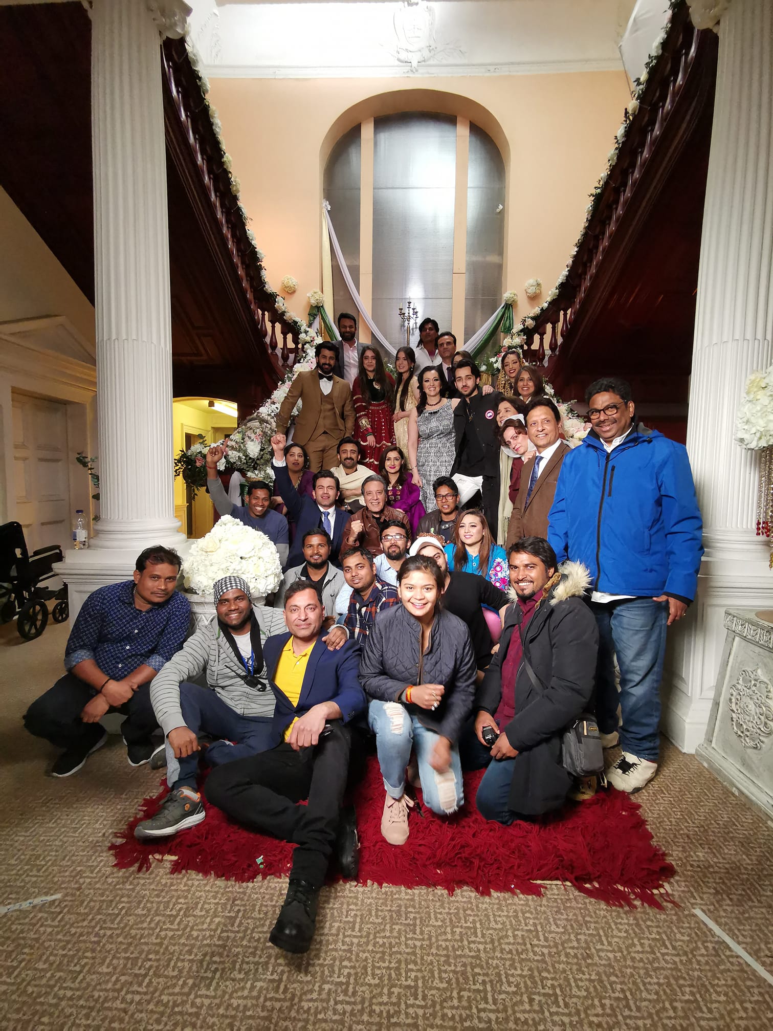 Saatch Cast and Crew